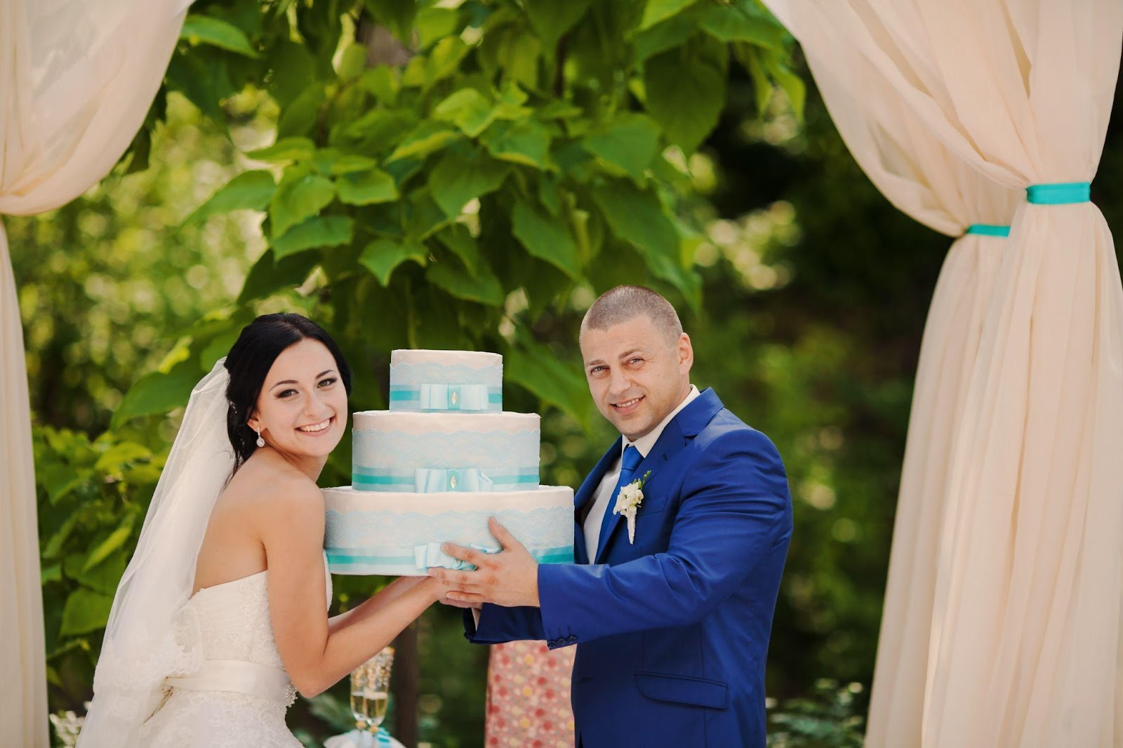 save money on wedding venues