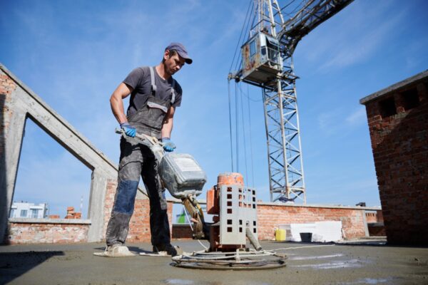 Maximizing Efficiency and Quality with the Right Concrete Vibrator Maximizing Efficiency and Quality with