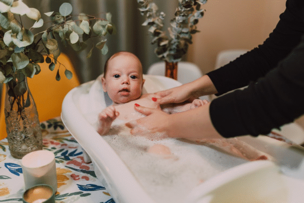 Newborn Bath Temperature – A Complete Guide to Safe and Gentle Bathing Newborn Bath Temperature