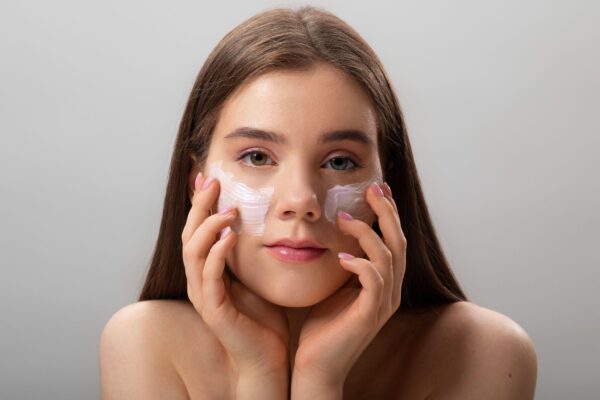 Matte Gel Sunscreen Compare to Regular Sunscreen for Oily Skin